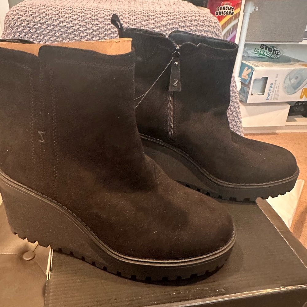Torrid Sleek Black Zippered Boots- Brand New! Size 10.5